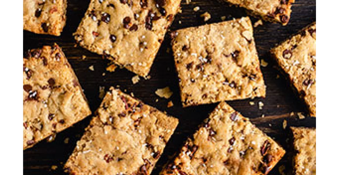 Acompáñame a preparar blondies con chocolate y nueces